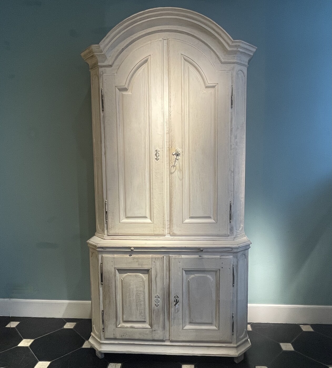 Lime painted 18th century display cabinet 